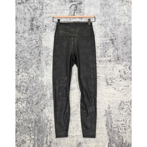 Carbon38 Leggings Womens Black 7/8 High Rise Patterned Takara Shine Size XS